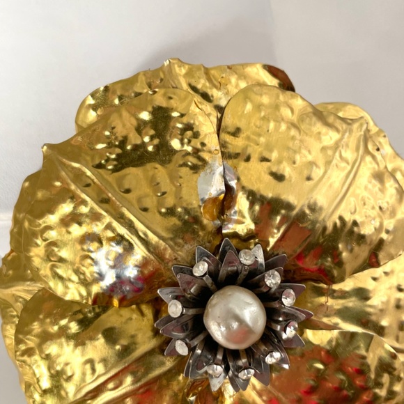 Geoffrey Beene Handmade runway pin & ec set w/ faux pearl rhinestone FINAL PRICE - Picture 6 of 7